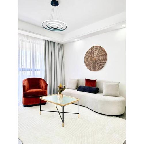 one and a half bedroom with heated pool in Kilimani Nairobi near Lavington