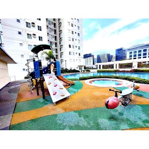 One Bedroom Unit- Avida Tower IT Park Cebu - Villahermia Staycation