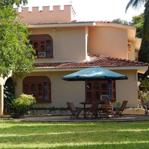 One Bedroom with 3 beds can sleep 4