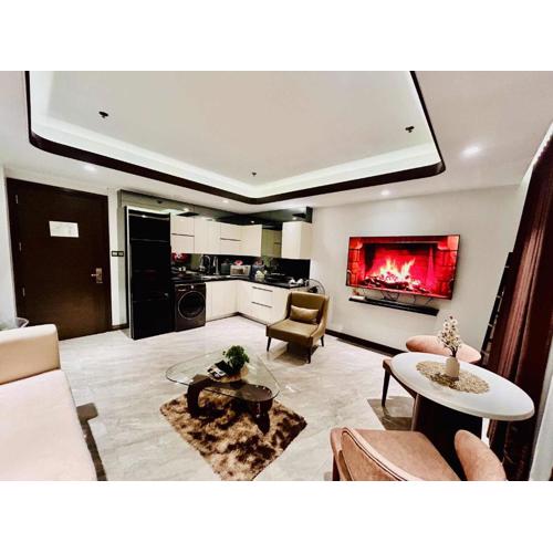 One Euphoria Prime Suite Hotel