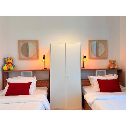 ONE Guest Place Twin Room with Shared Toilet