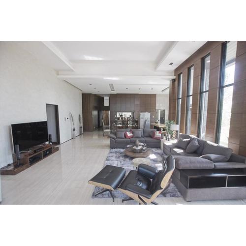 One house UNIT 1 Your Luxury home