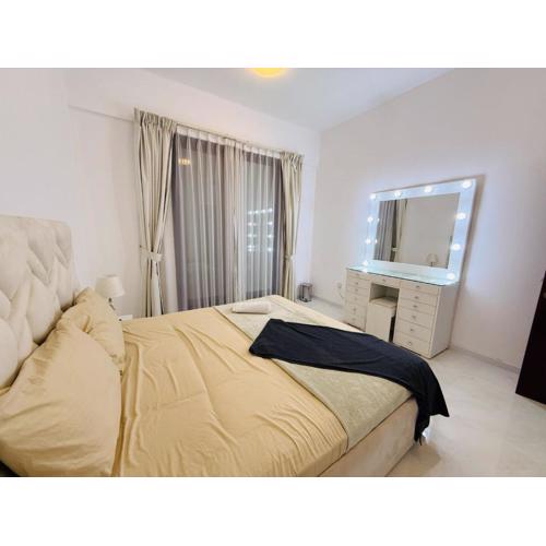 ONE-MASTER BEDROOM - Luxury - 2 MIN WALK TO TRAM