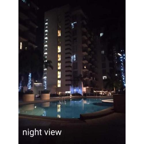 One Palm Tree Villas NAIA TERMINAL 3