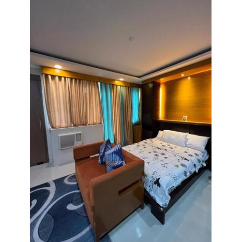 One Palmtree Villas Airport Condo