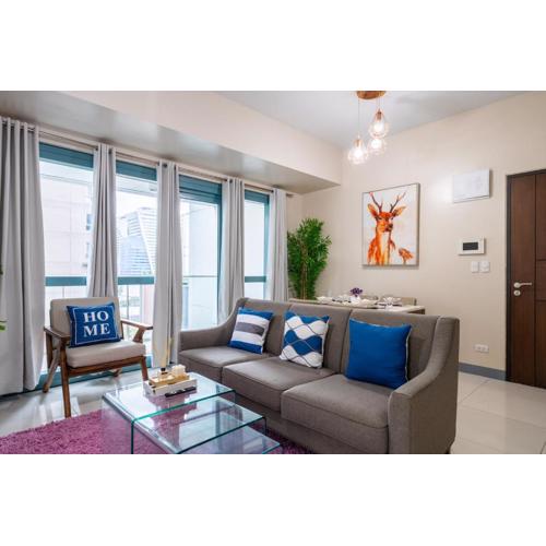 One Uptown Residence BGC 2BR Cor unit with balcony ,washer