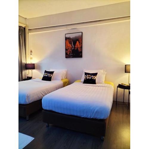 ONEWAY Guest House BKK