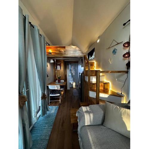 Oniro 2 Beachfront Tiny House at Koh Samui