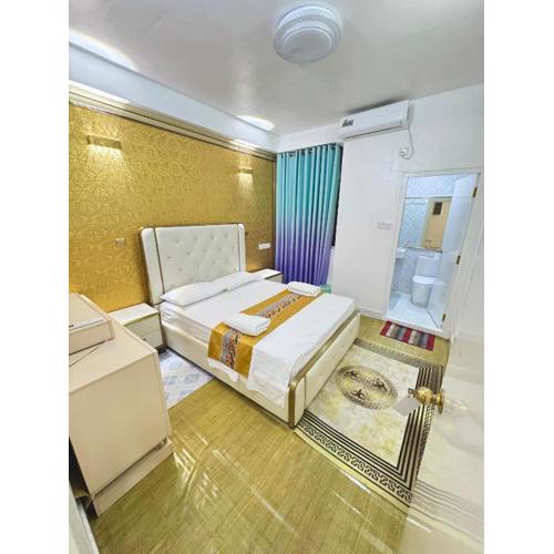 Ontrack Travel - room