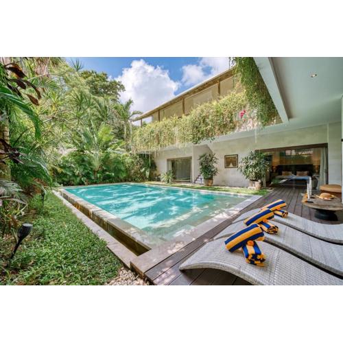 OPENING PROMO Luxury 5 plus 1 Bdr Villa 100m To Beach