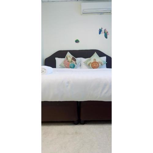 ห้องพักโอบอ้อมอารีย์ Orb Aom Aree