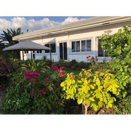 Oville Tagaytay- Cozy and Senior Friendly House