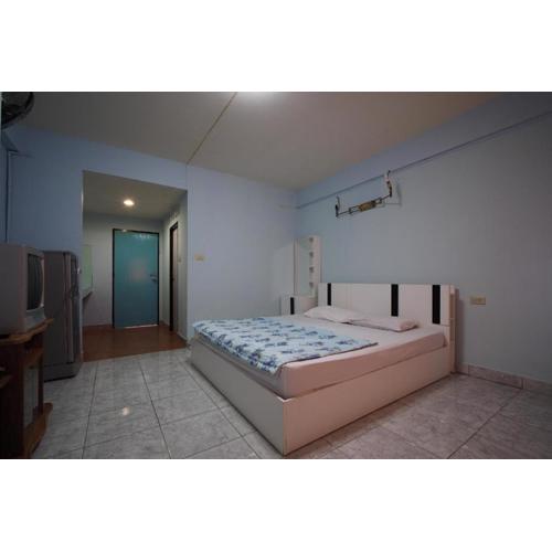 OYO 1004 Naklua Mansion