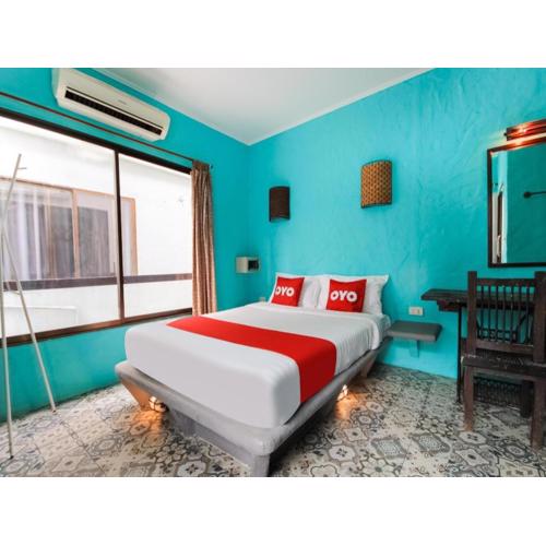 OYO 1103 Pirates House Hotel