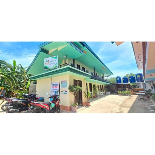 OYO 1121 JUNLYN APARTELLE