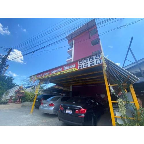 OYO 1135 Triple A Residence