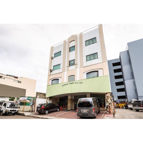 OYO 210 Apple Tree Suites