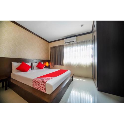 OYO 232 Patong City Hometel