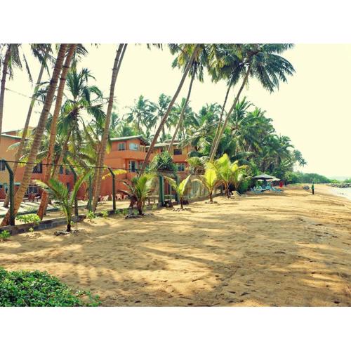 OYO 246 Roy Villa Beach Hotel