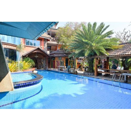 OYO 549 Maesri Resort