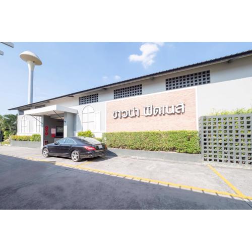 OYO 75382 Chonburi Hotel