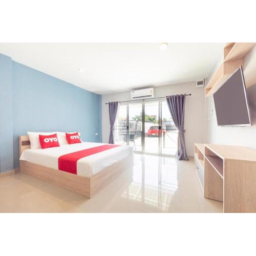 OYO 75383 Danthip Place
