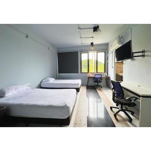 OYO 75465 Lucky Hostel - Huai Khwang