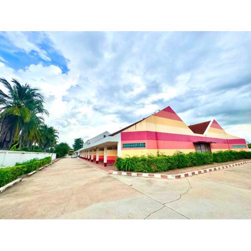 OYO 75583 Fut Fit Fo Fai Inn Hotel