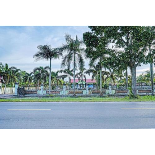 OYO 91973 Green Hotel Near Polsek Sabangau