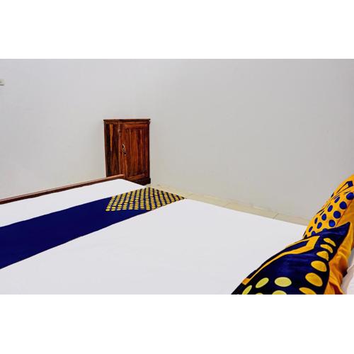 OYO 92183 Komang Resort Klayar