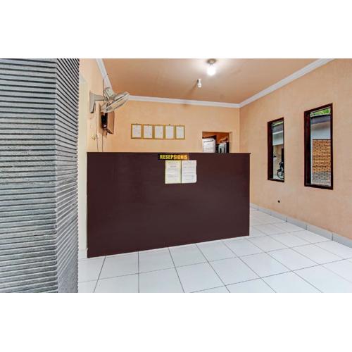 OYO 92289 Hotel Aji Kusuma