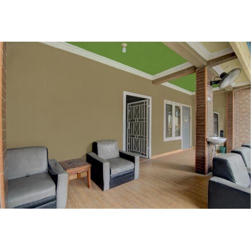 OYO 92833 Penginapan Syariah