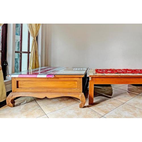 OYO 93422 Villa Tirto