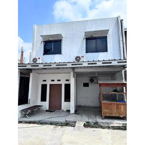 OYO 94563 Mamanu Sukadamai Residence