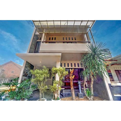 OYO 94769 Griya Djati Syariah 2