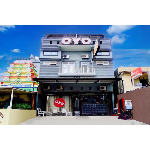 OYO 94787 Hotel Mulana