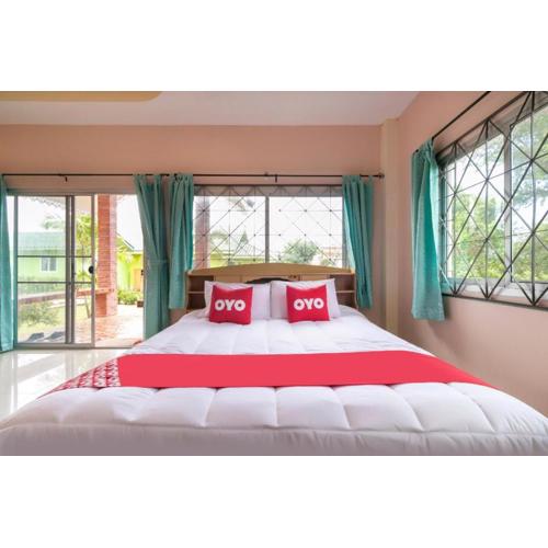 OYO 949 Sansuk Resort Paknampran