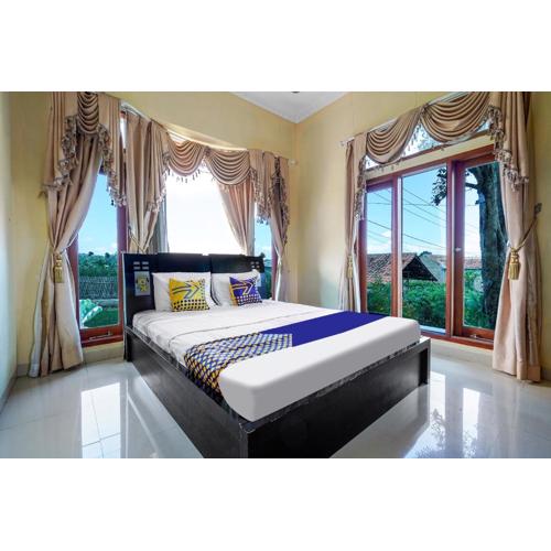 OYO Homes 91156 Eco Tourism Big Farmer Desa Kertawangi Syariah