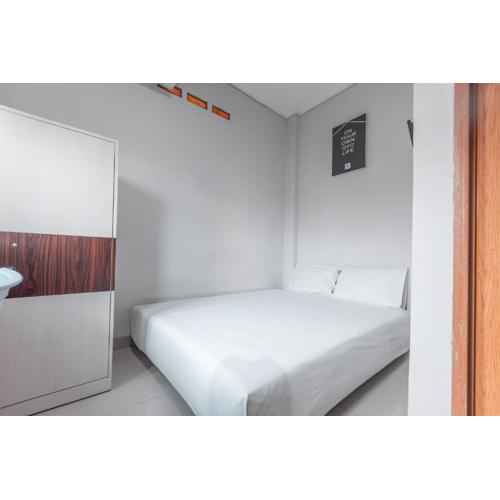 OYO Life 2335 Kos 89