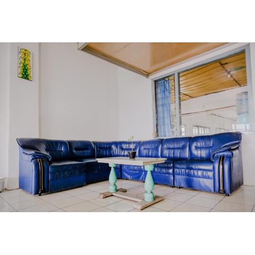 OYO Life 2638 Hotel Raya