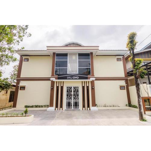 OYO Life 2735 Graha Nirwana