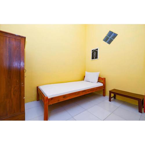 OYO Life 2867 Kos Kuning