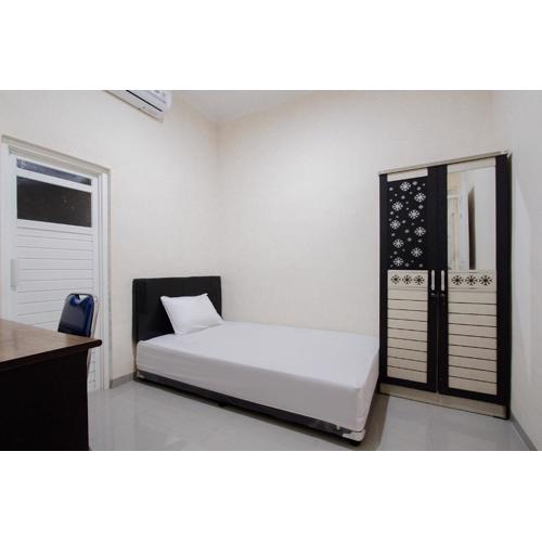 OYO Life 3531 Wisma Eka