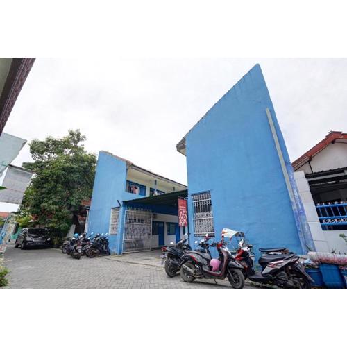 OYO Life 90523 Homestay Jenggolo