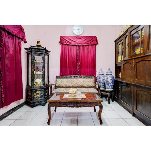 OYO Life 90701 Kost Syariah Deris