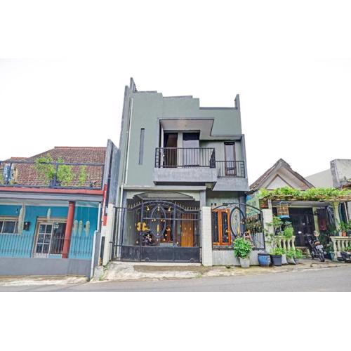 OYO Life 90737 Losmen Aini Syariah