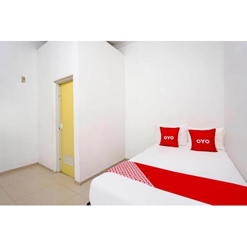 OYO Life 91670 Mannsur Homestay Syariah