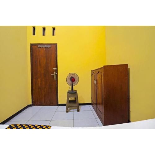 OYO Life 91869 Insan Mulia Kost Syariah