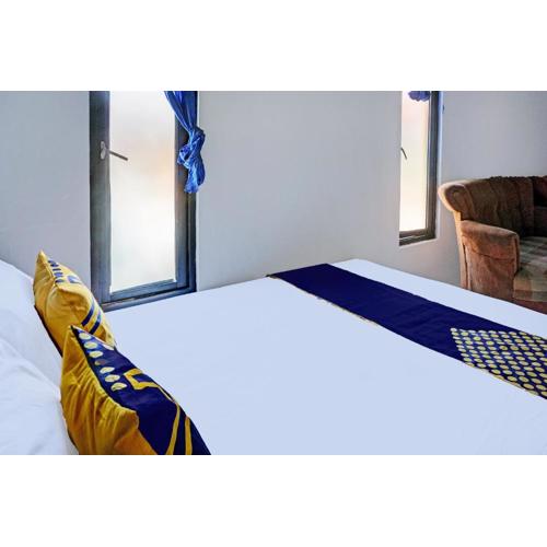 OYO Life 92353 Purnama Syariah Guest House