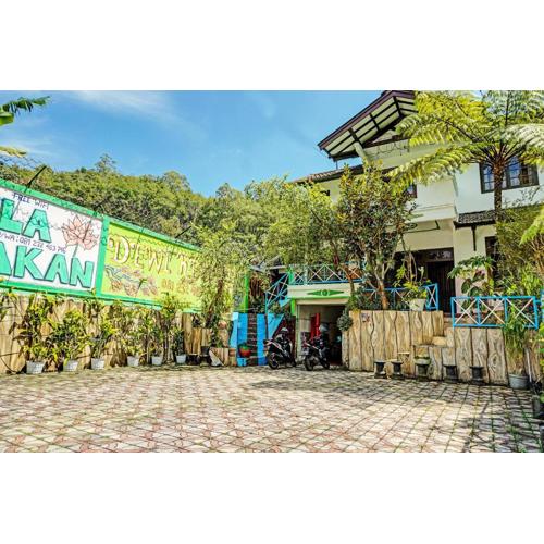 OYO Life 92376 Agape Villa